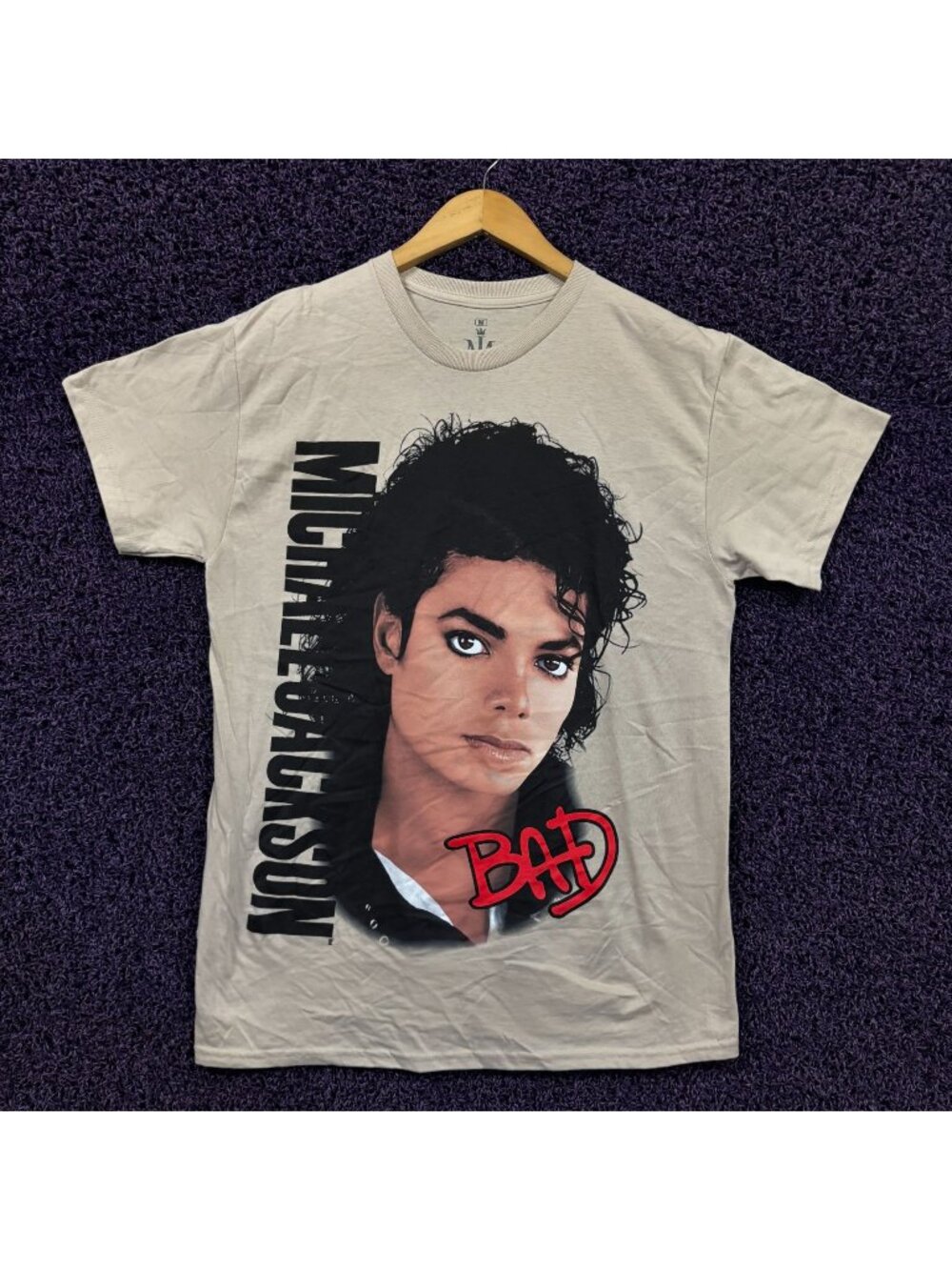 Michael Jackson Bad Album Cover Close-Up Portrait T-Shirt M